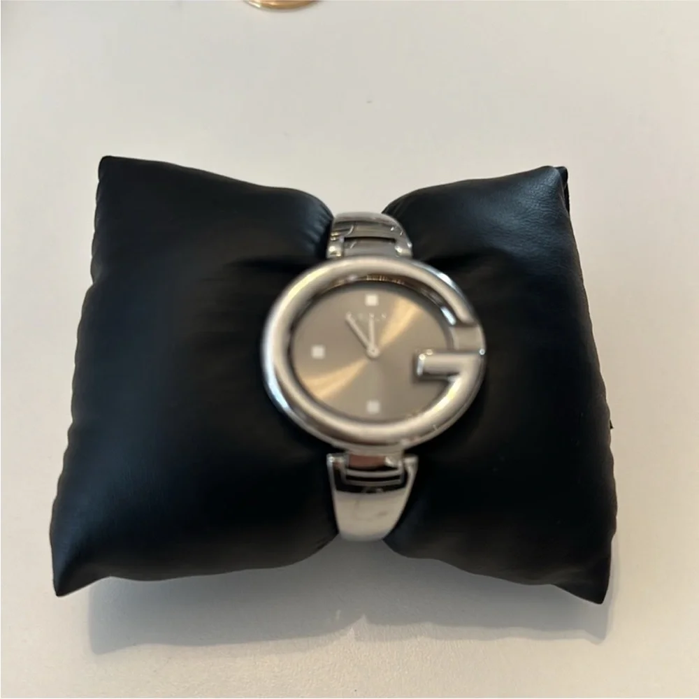 Gucci Watch - Picture 1 of 6